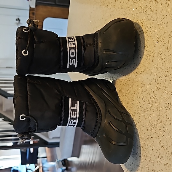 Sorel Flurry boots - Picture 2 of 7